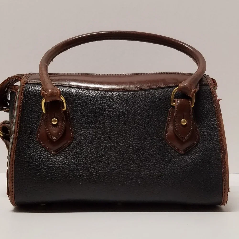 Dooney & Bourke production 1990